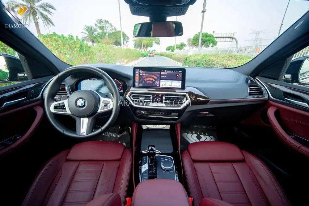 BMW X4 2023 for Sale in Dubai Image-7
