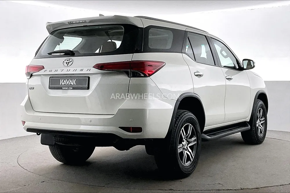 تويوتا فورتشنر 2022 for Sale in الشارقة Image-2