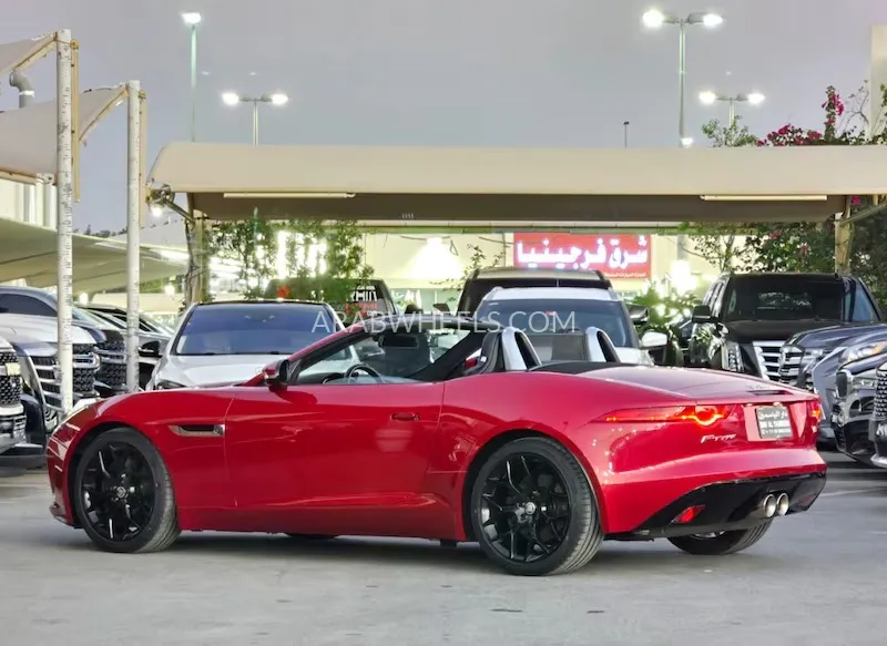 Jaguar F Type 2014 for Sale in Sharjah Image-7