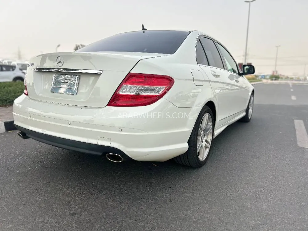 Mercedes Benz C Class 2008 for Sale in Dubai Image-4