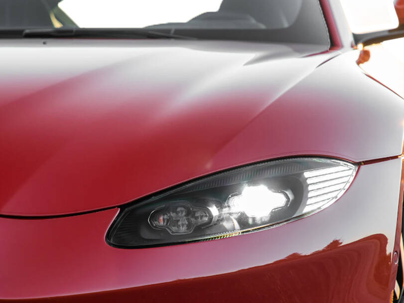 Aston Martin Vantage 2026 Exterior 