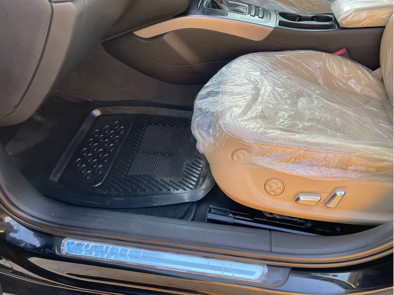 أودي A4 الجيل الرابع (B8) الخارجية 