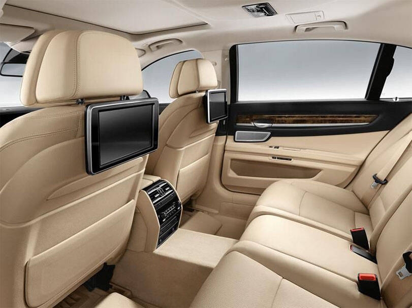 بي إم دبليو الفئة السابعة الجيل الخامس (F01) الداخلية 