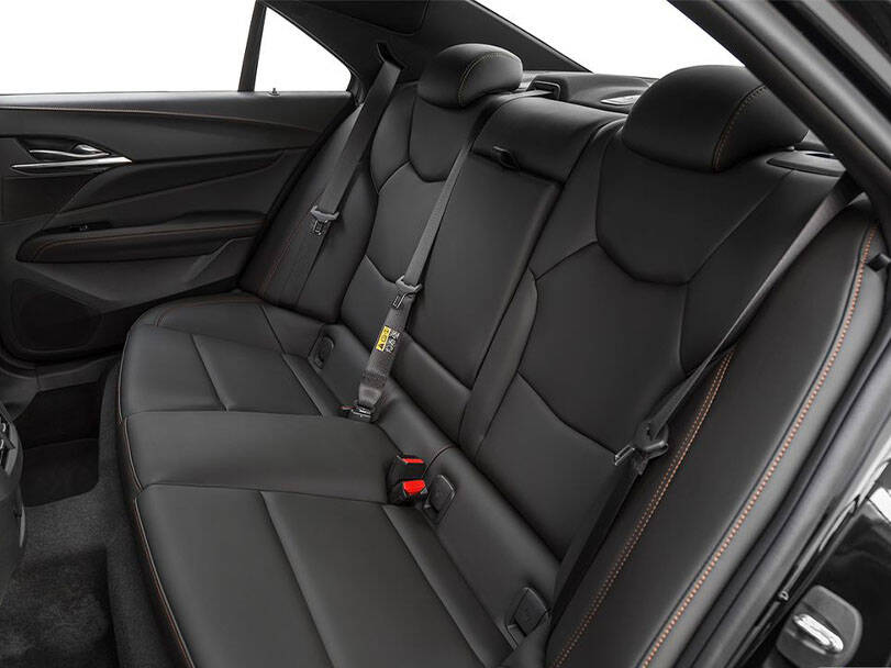 كاديلاك CT4 2026 صور، واستكشاف 17 صور داخلية وخارجية Image-17