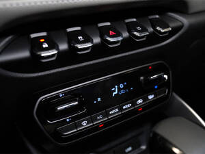 شيفروليه جروف الداخلية 