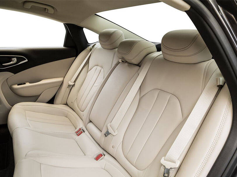 Chrysler 200 Interior 