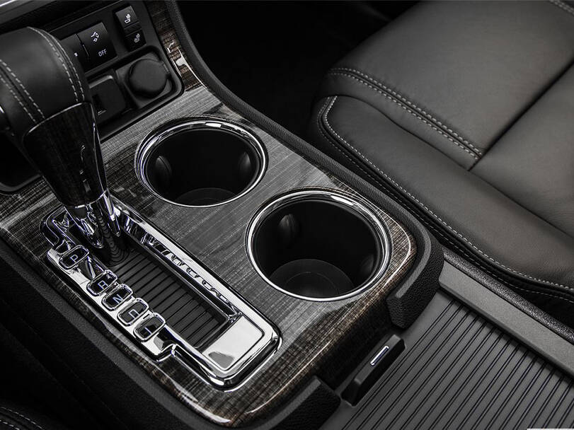 GMC Acadia 1st Generation Interior 