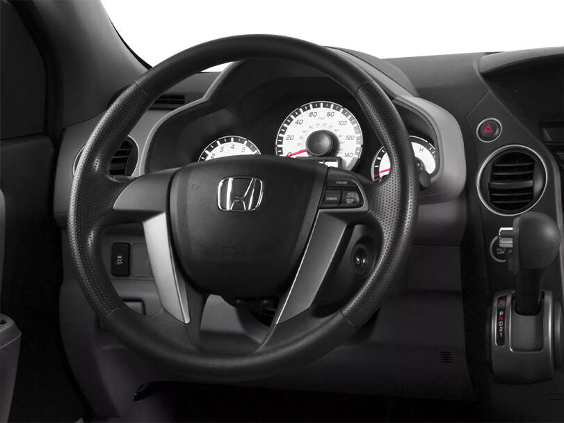 Honda Pilot 2nd (YF3) Generation Interior 