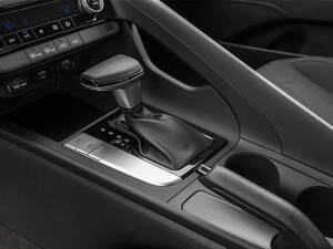 Hyundai Elantra Interior 