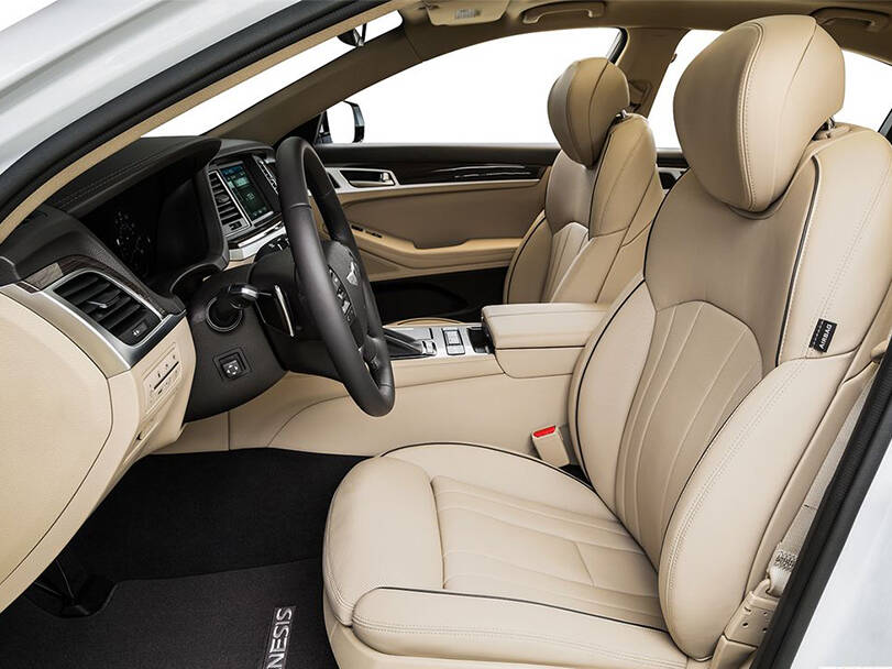 Hyundai Genesis Interior 