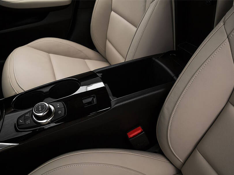 Infiniti Q30 Interior 