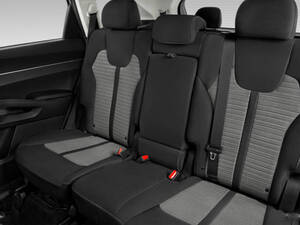 كيا سورينتو الداخلية 