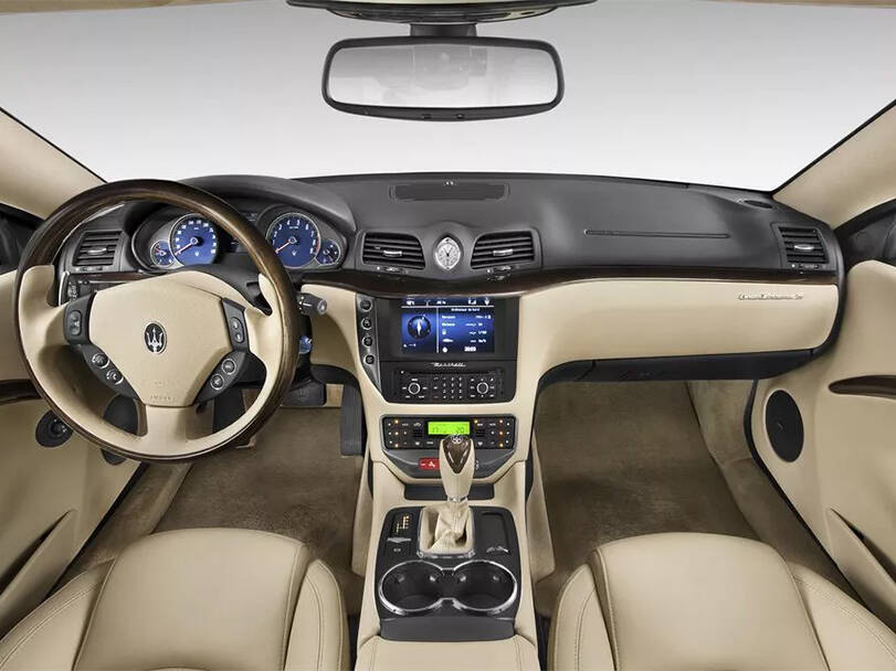 Maserati Granturismo Interior 