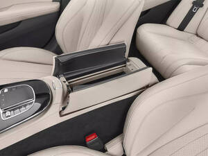 مرسيدس بنز كلاس E الداخلية 