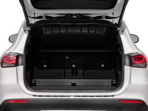 مرسيدس بنز GLA الداخلية 