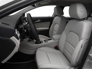 مرسيدس بنز GLA الداخلية 