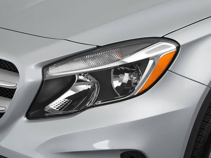 Mercedes Benz GLA Exterior 