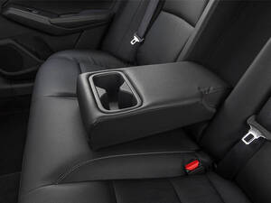 نيسان التيما الداخلية 