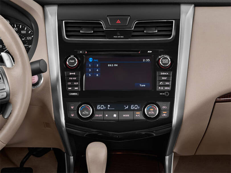 Nissan Altima Interior 