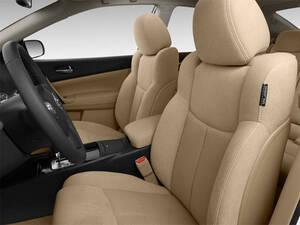 نيسان ماكسما الداخلية 