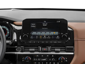 نيسان باثفايندر الداخلية 