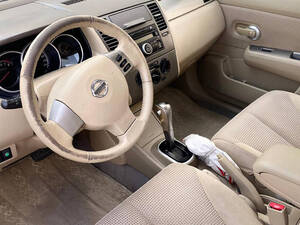 نيسان تييدا الداخلية 