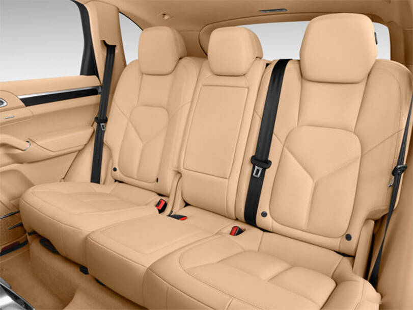 بورشه كايين الداخلية 