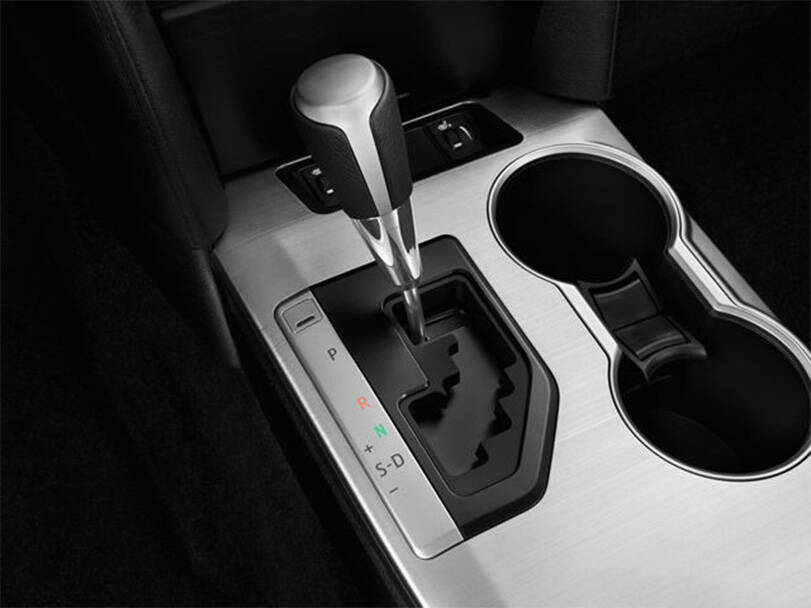 تويوتا كامري XV50 الداخلية 