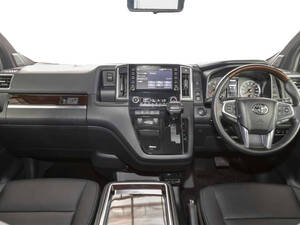 Toyota Granvia Interior 