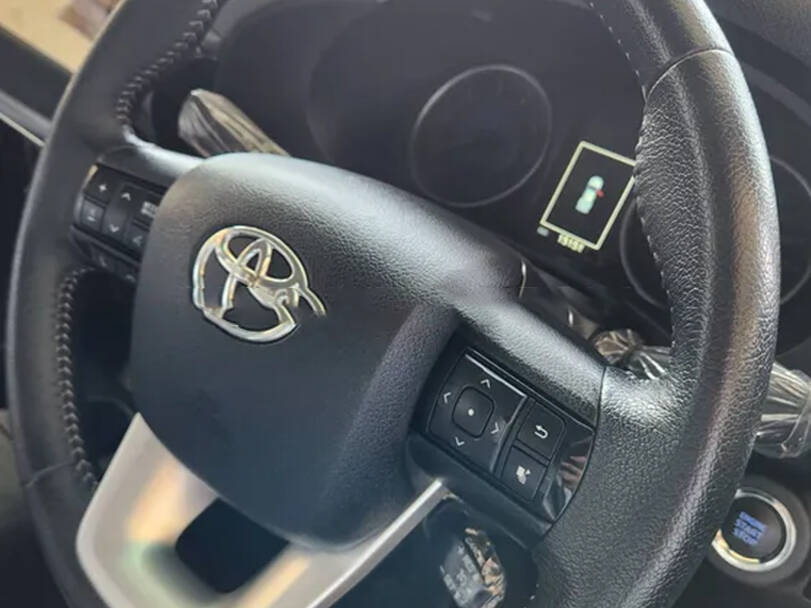 Toyota Hilux 2025 Interior 
