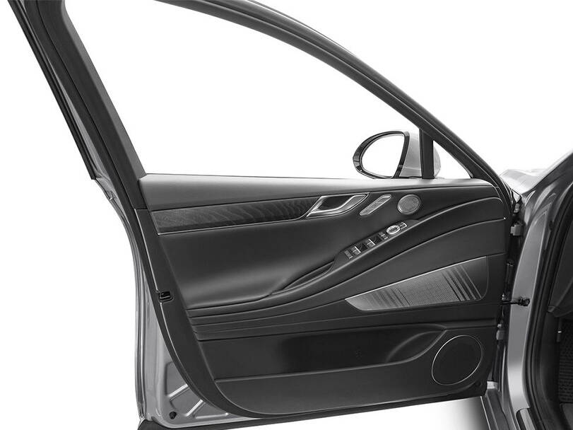 جينيسيس G80 الداخلية 