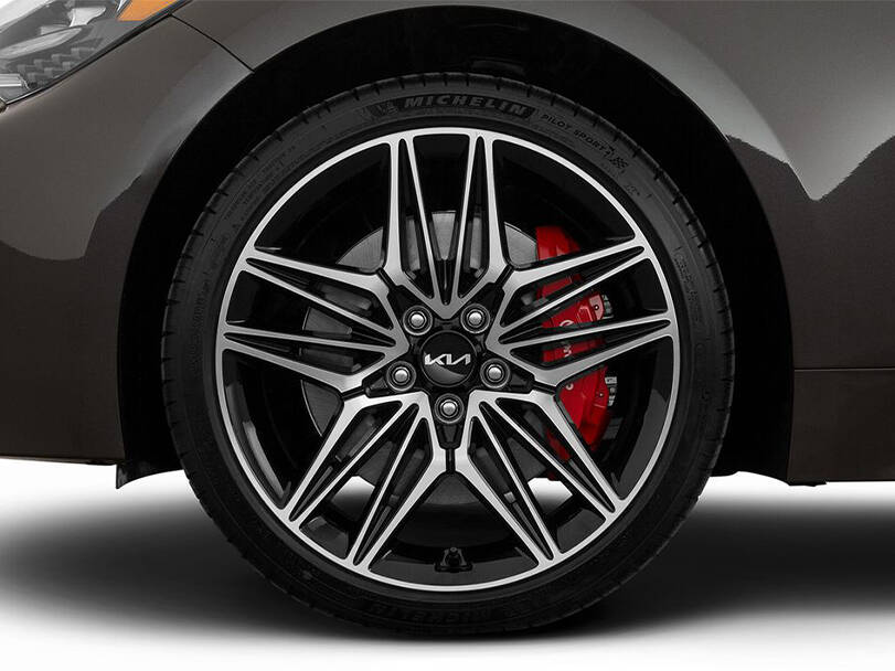 كيا ستينجر الخارجية 