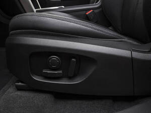 لاند روفر ديسكفري سبورت الداخلية 