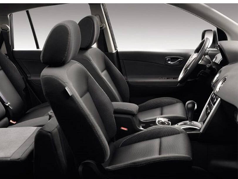 رينو كوليوس الجيل الأول (HY) الداخلية 