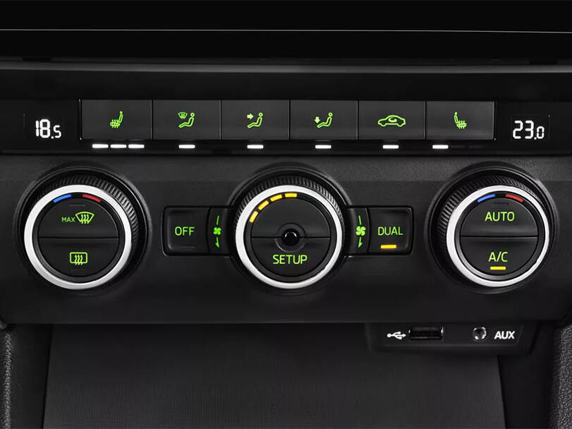 شكودا أوكتافيا الجيل الثالث (5E) الداخلية 