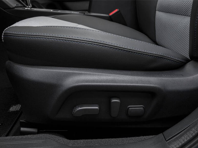 سوبارو ليجاسي الجيل السادس (BN) الداخلية 