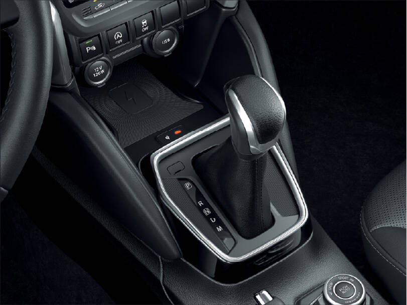 سوزوكي جراند فيتارا الداخلية 