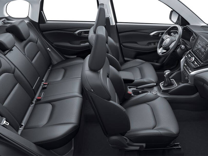 سوزوكي جراند فيتارا الداخلية 