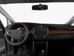 تويوتا إنوفا الداخلية 