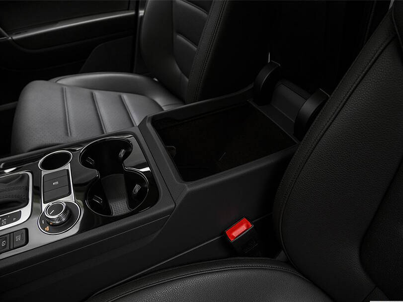 Volkswagen Touareg 2nd (7P) Generation Interior 