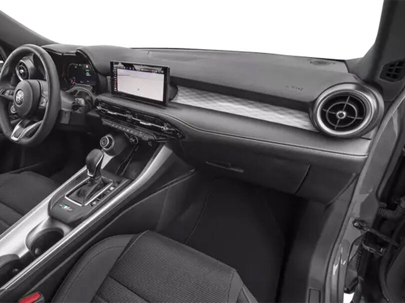 الفا روميو تونالي 2026 صور، واستكشاف 17 صور داخلية وخارجية Image-12