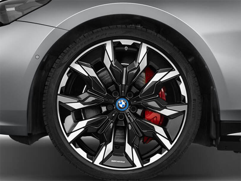 بي إم دبليو آي 5 الخارجية 