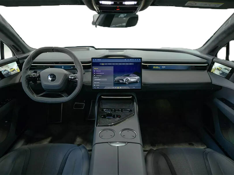 Lotus Emeya Interior 