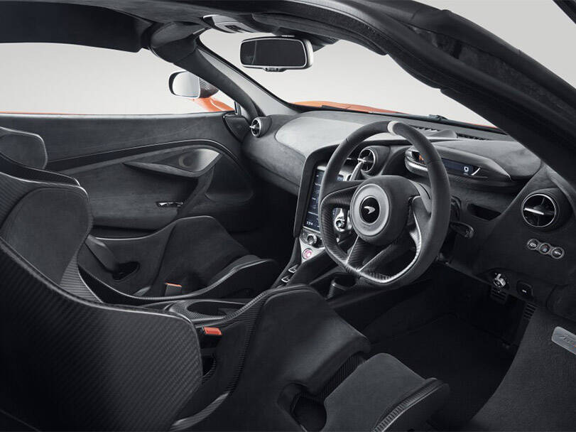ماكلارين 765LT الداخلية 