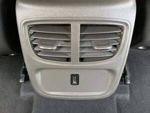 أوبل جراندلاند X الداخلية 