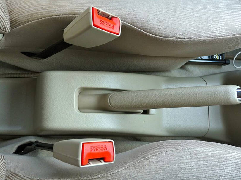 Suzuki Ertiga 1st Generation Interior 