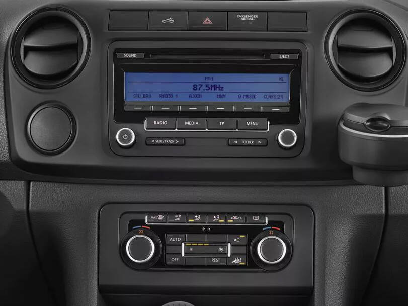 Volkswagen Amarok 1st (2H) Generation Interior 