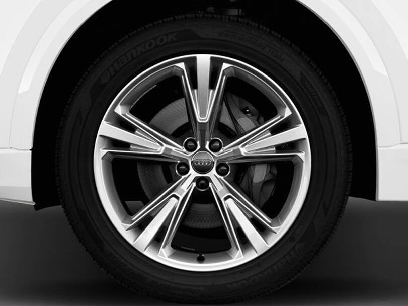 Audi SQ8 2025 Exterior 