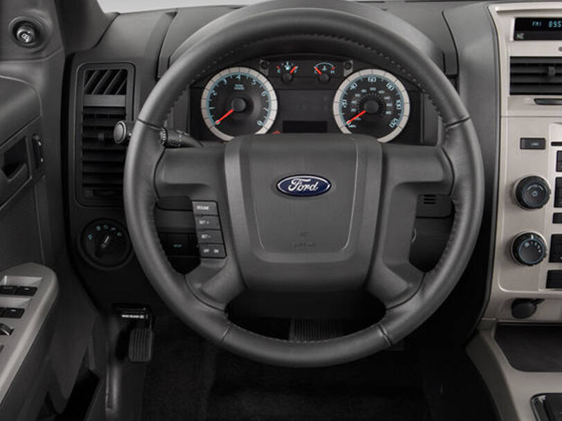 Ford Escape 2nd Generation Interior 