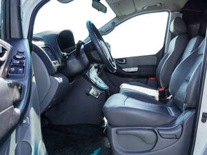 هيونداي H1 الداخلية 